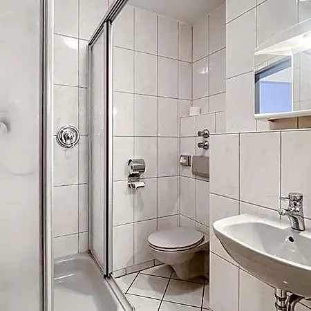 Smart B&b2 Bb2 302 מלון